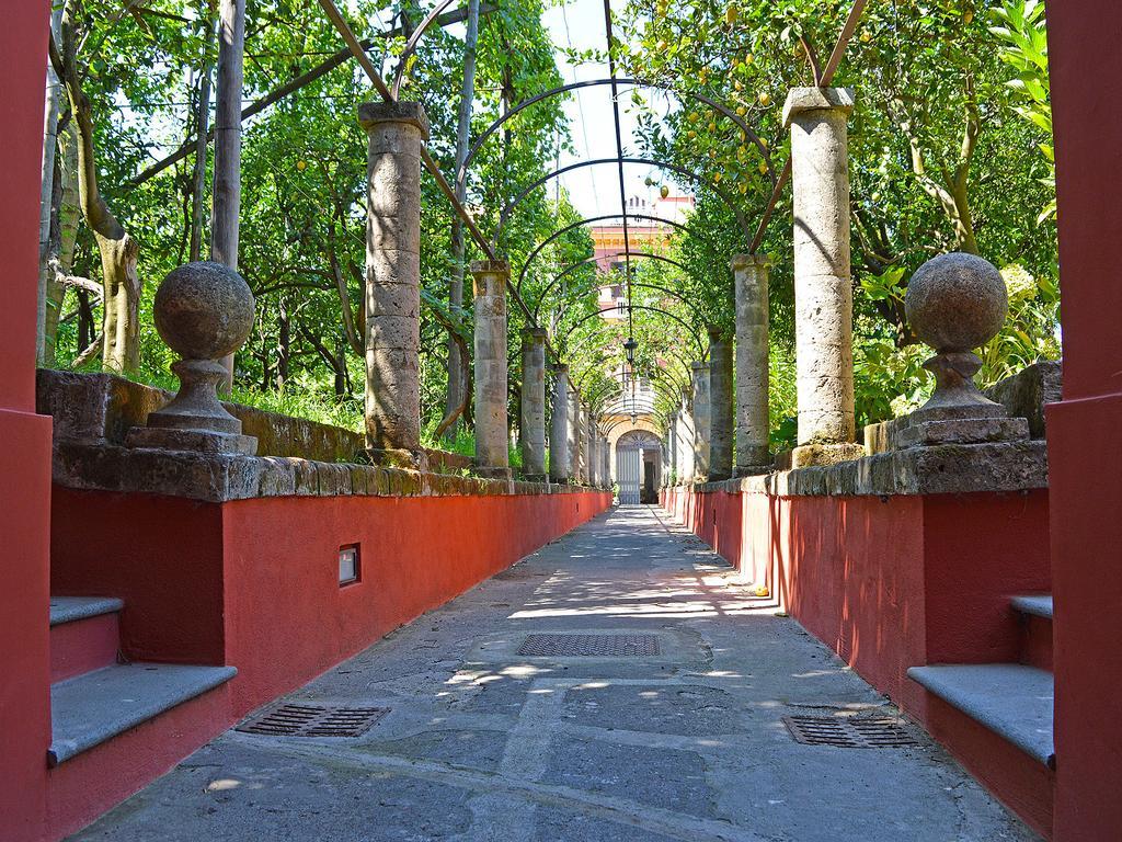 The Secret Garden Relais Hotel Piano di Sorrento Exterior foto